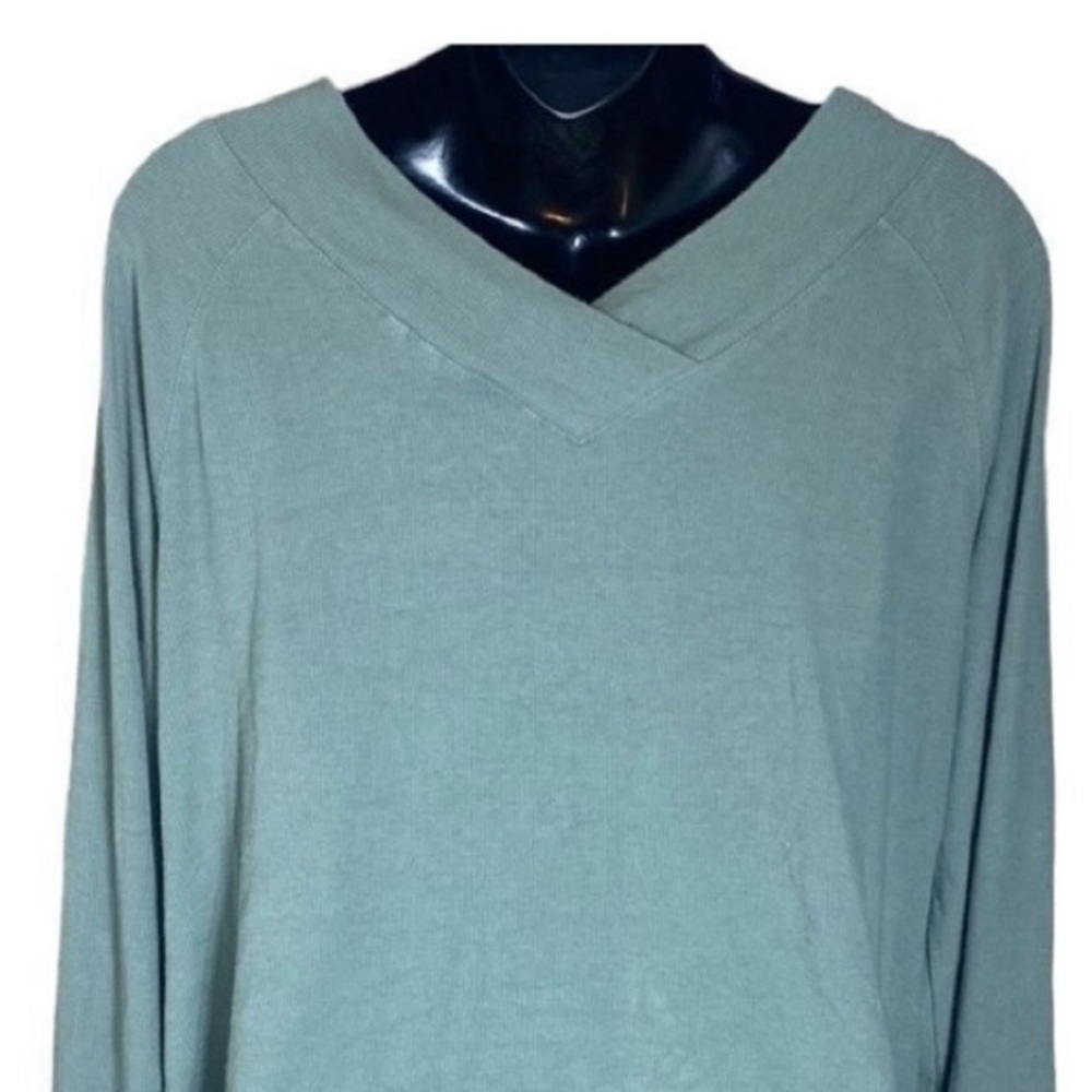 🌱Soft Surroundings Double V-Neck,  Tea Green, Long Sleeve Ribbed Top. Size XL - Picture 6 of 6